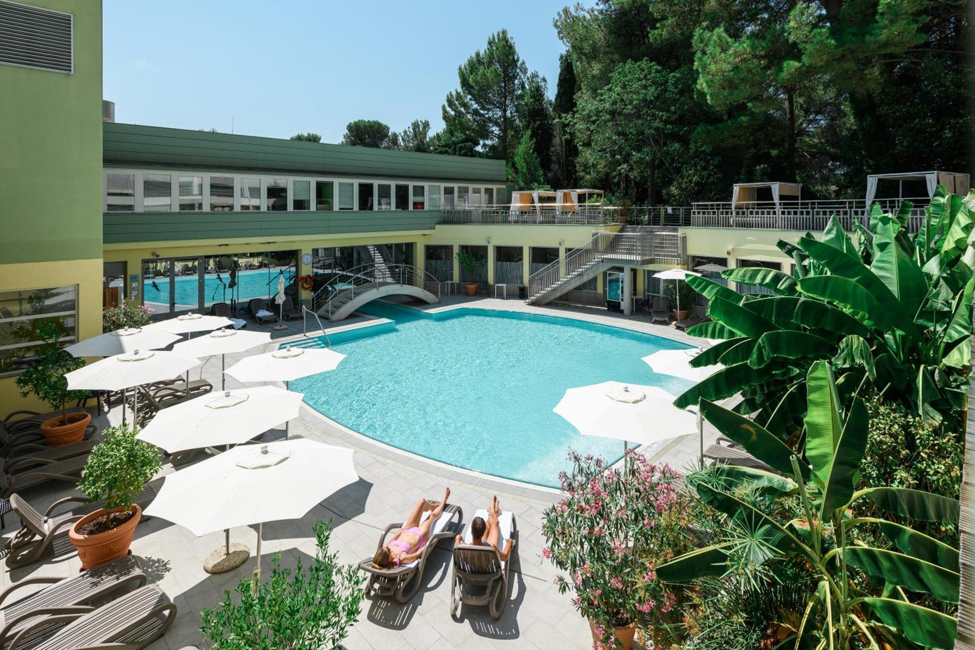 Hotel Laguna Deluxe - Terme Krka Strunjan Bagian luar foto