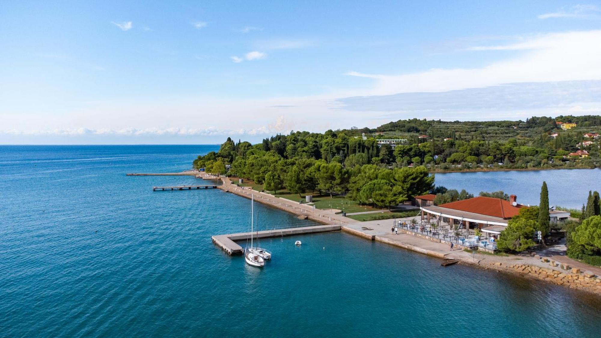 Hotel Laguna Deluxe - Terme Krka Strunjan Bagian luar foto