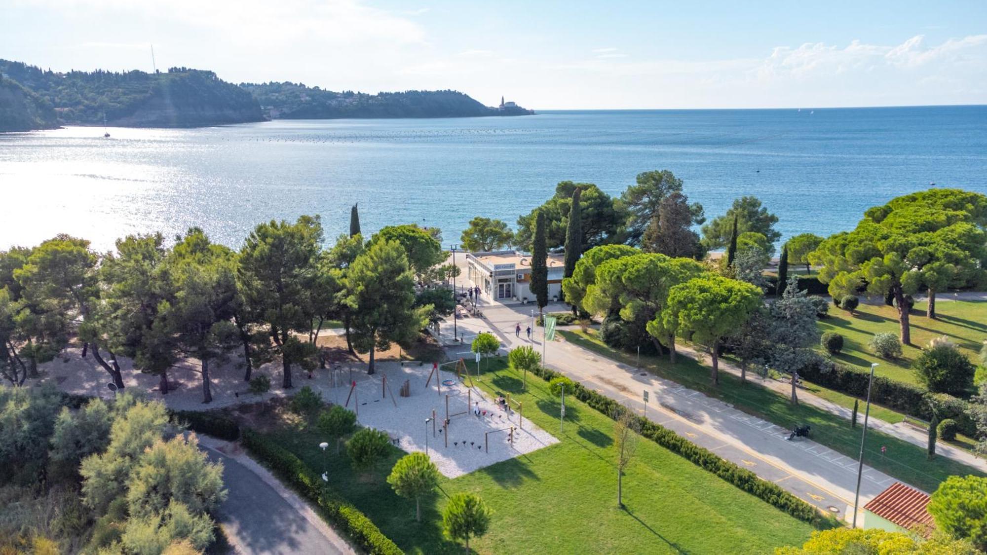 Hotel Laguna Deluxe - Terme Krka Strunjan Bagian luar foto